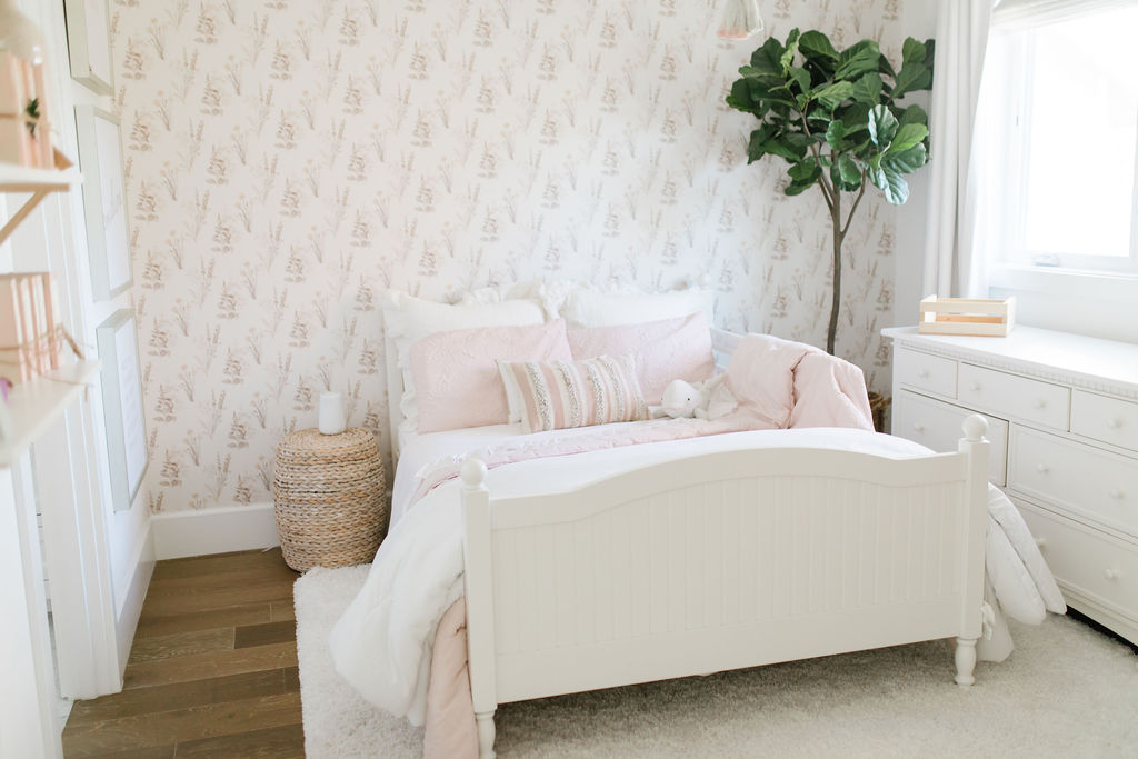 Molly S Big Girl Bed Ali Manno Fedotowsky